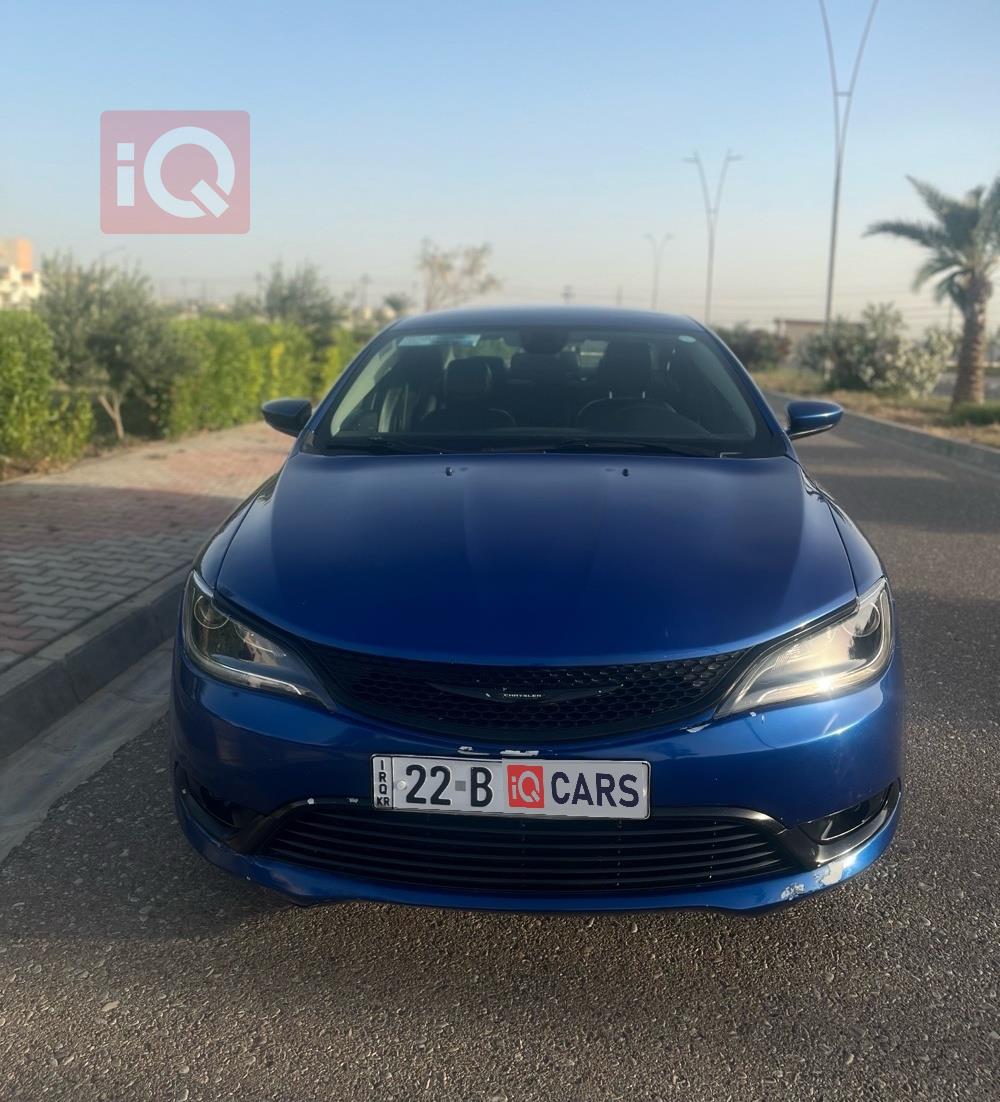 كرايسلر 200